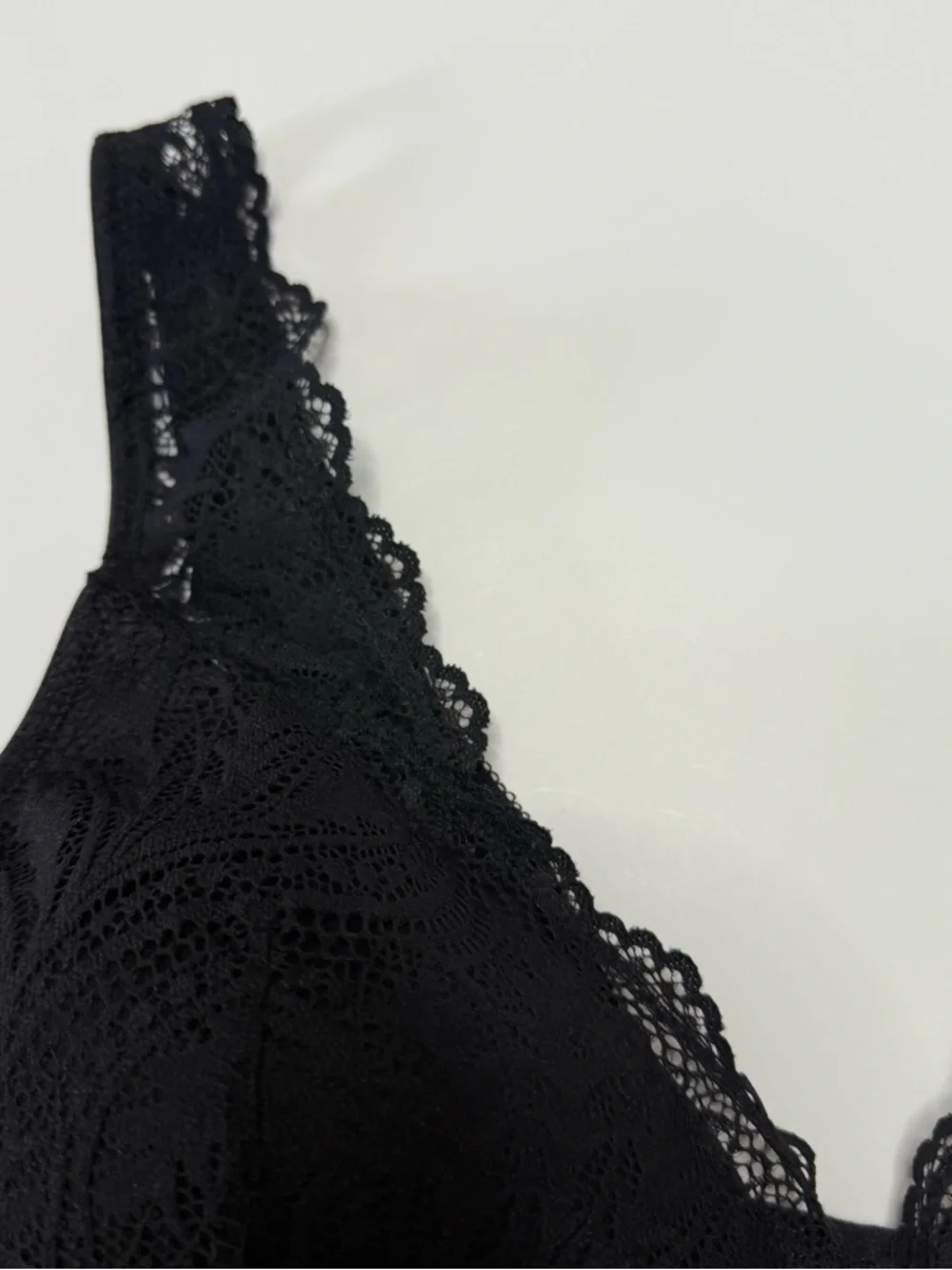 Bali Black Lace Wireless Bra‎ - Women Intimates